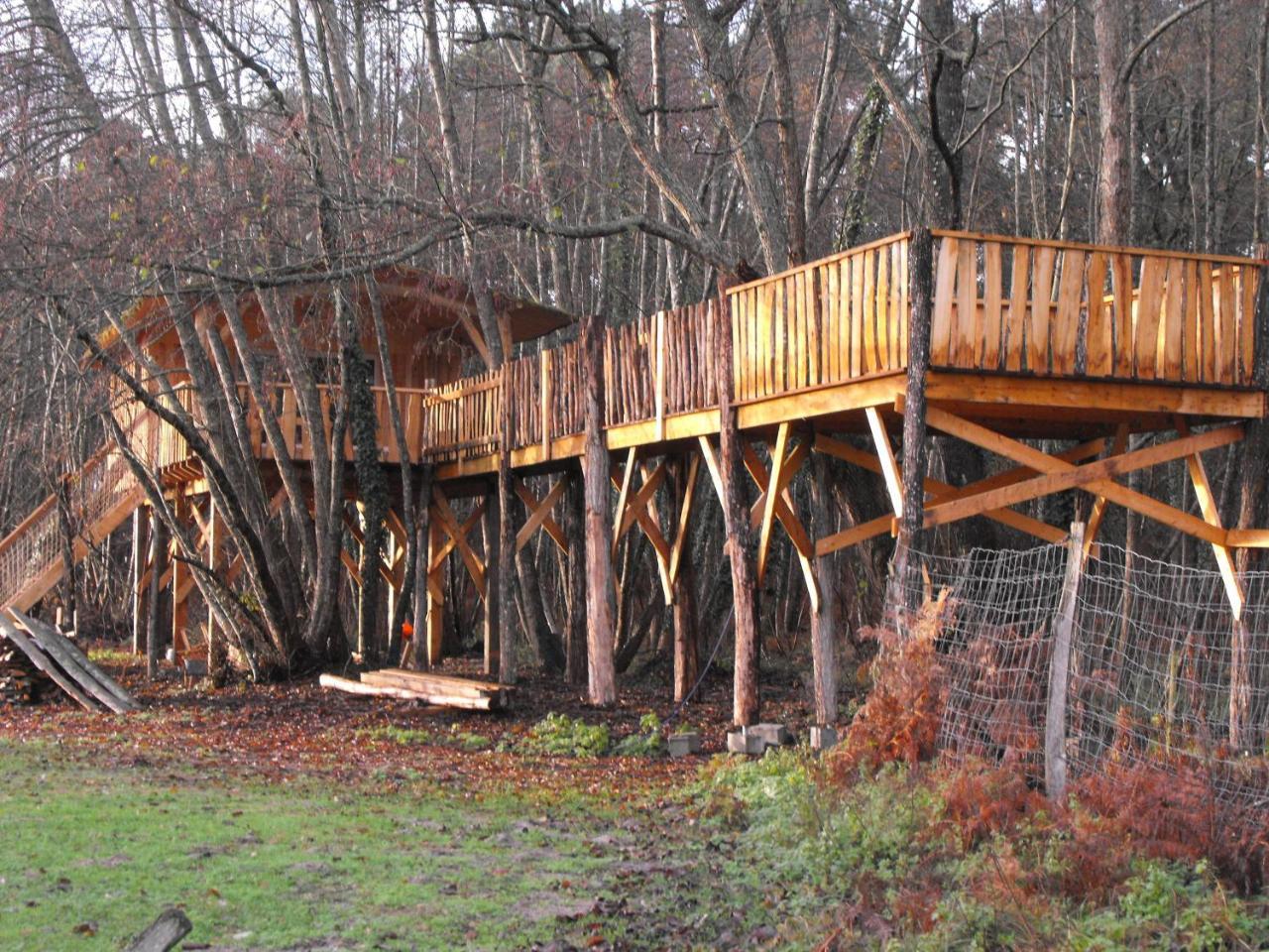 Cabane Des Cerfs Allons  Экстерьер фото